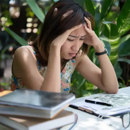 Natural herbal treatment to help manage stress and improve overall wellness. Visit our dawakhana Lahore for personalized care